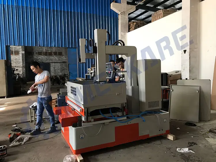 EDM small hole drilling machine