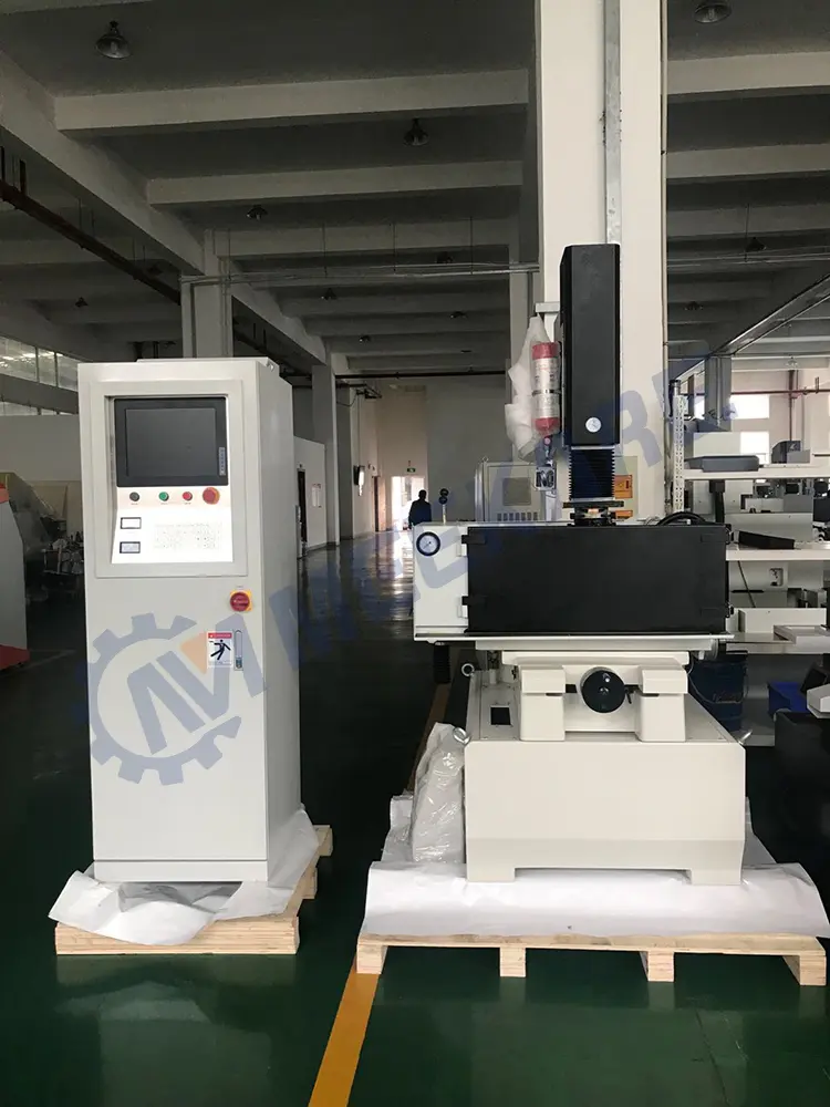 ZNC EDM die sinking machine