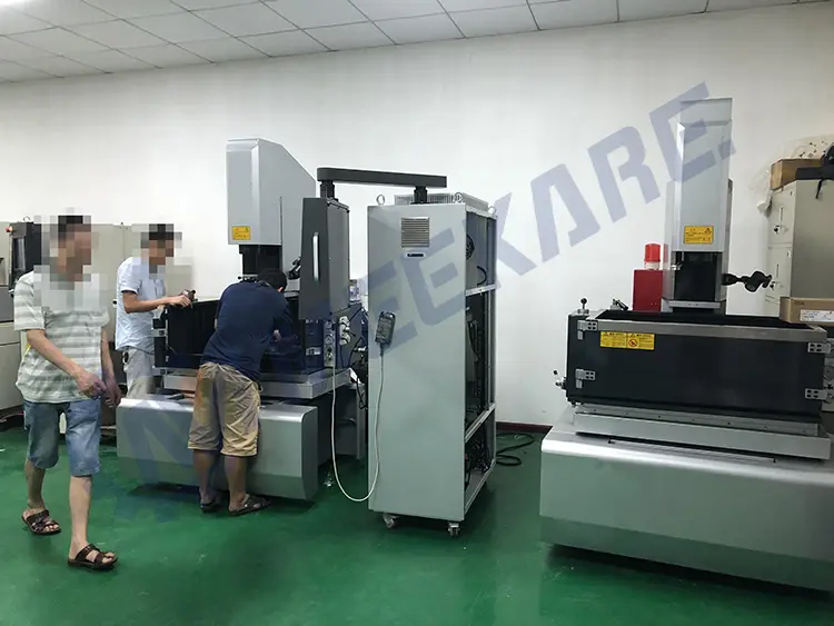 mirror EDM die sinking machine